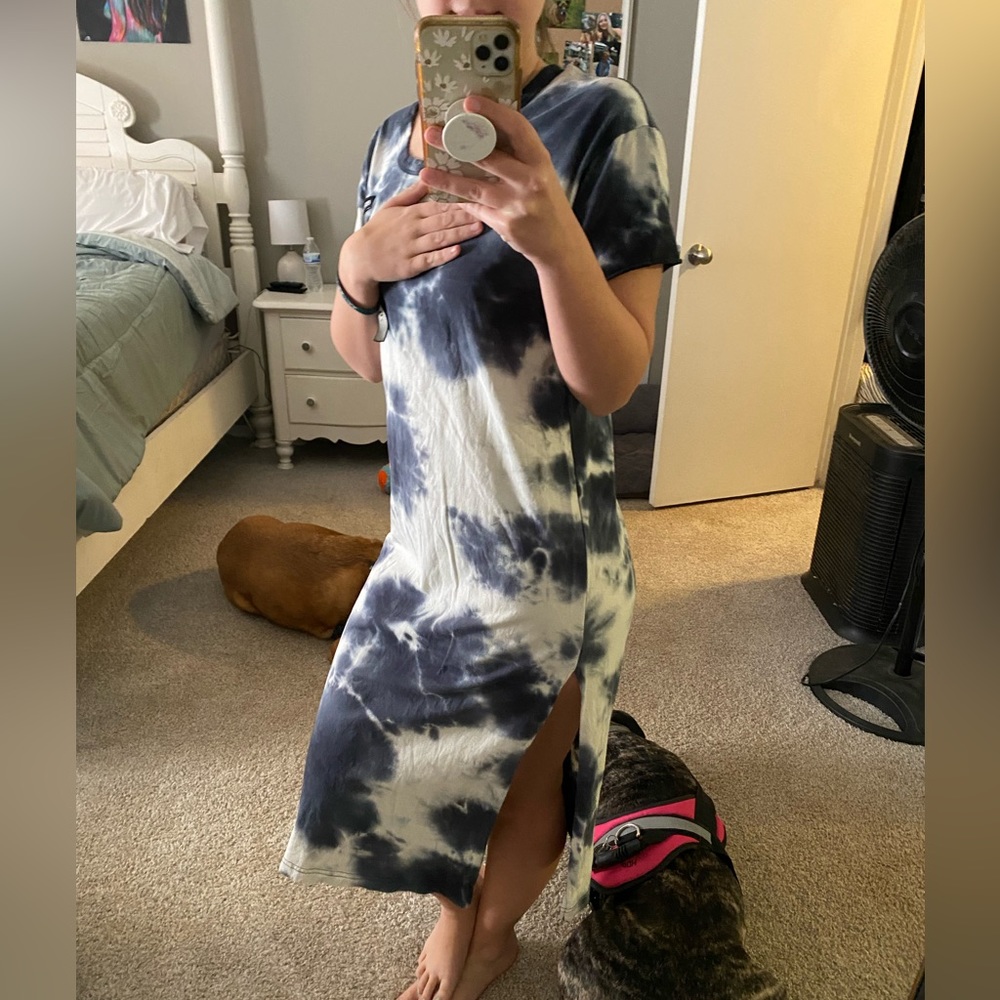 Kendall & Kylie t-shirt dress